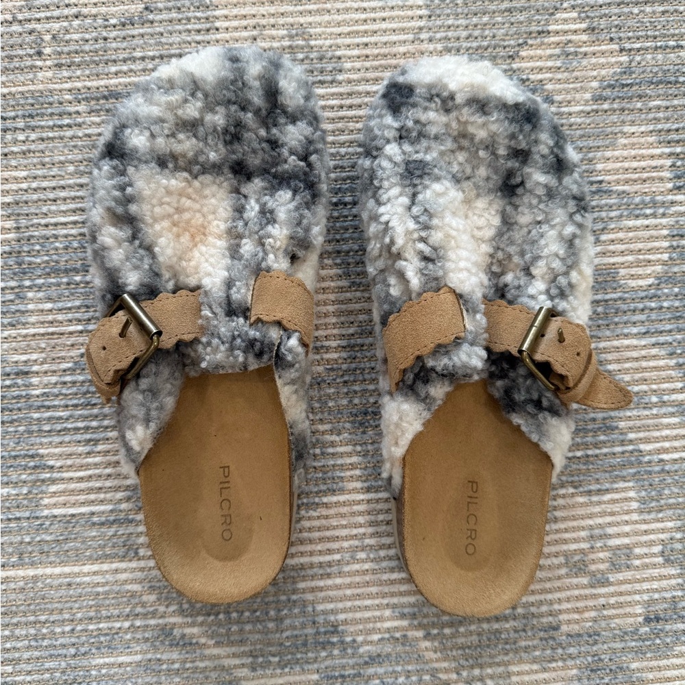 Pilcro Women's Fuzzy Gray and Tan Slip-On Shoes